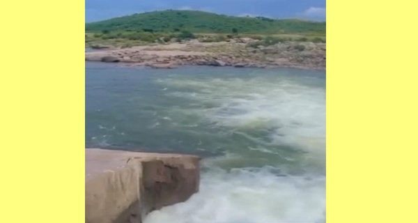 सिकुड़ रही है पार्वती नदी, घाटों पर रेत माफिया का कब्जा