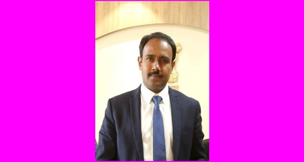 कलेक्टर संदीप जी आर के नाम से फर्जी फेसबुक आईडी बनी