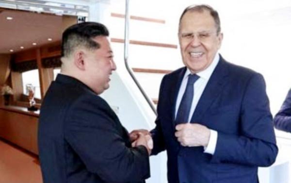 उत्तर कोरिया के शीष नेता ने रूसी विदेश मंत्री से की मुलाकात