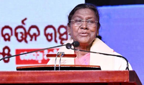 शिक्षा प्रणाली को समृद्ध बनाने में भारतीय भाषाओं की अहम भूमिका : मुर्मू