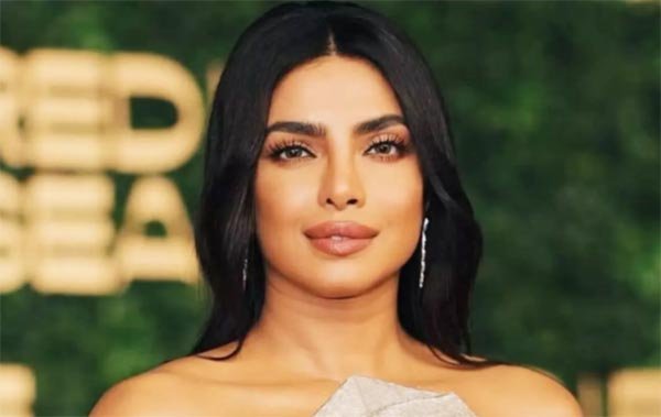 43 वर्ष की हुयीं प्रियंका चोपड़ा