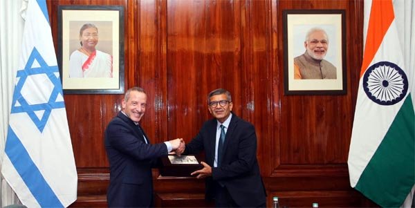 द्विपक्षीय रक्षा सहयोग को और मजबूत बनाएंगे भारत तथा इजरायल