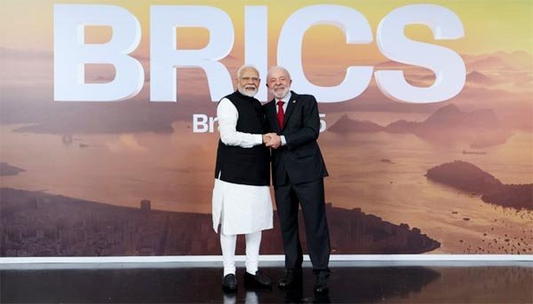 मोदी रियो ब्रिक्स शिखर सम्मेलन में पहुंचे, ब्राजील के राष्ट्रपति लूला ने गर्मजोशी से स्वागत किया