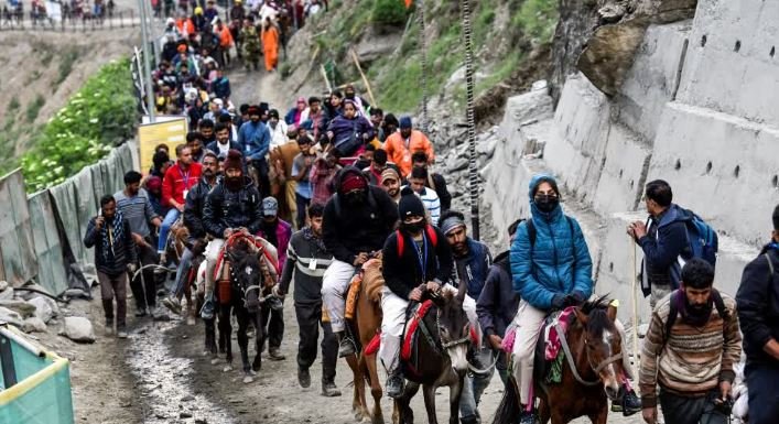 अमरनाथ यात्रा 2025: भक्ति और आस्था का सैलाब जारी, अब तक 90 हजार से अधिक श्रद्धालुओं ने किए पवित्र गुफा के दर्शन