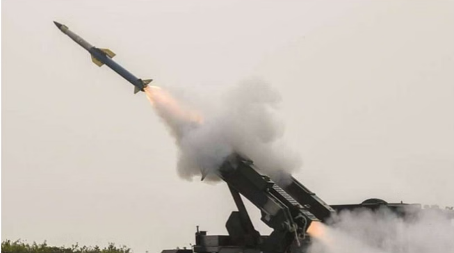 हूतियों ने इजरायली जहाजों को निशाना बनाने की धमकी दी