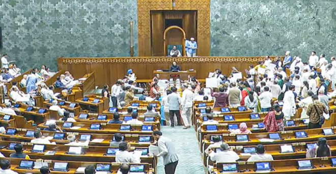 मानसून सत्र 2025: गृह मंत्री अमित शाह का बड़ा ऐलान- ‘पहलगाम आतंकी हमले में शामिल तीन आतंकवादी ढेर, सुरक्षा बल अलर्ट पर’!