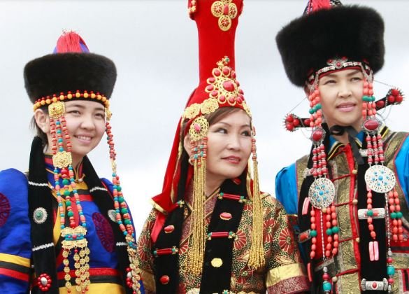 मंगोलिया की राजधानी में राष्ट्रीय पोशाक महोत्सव का आयोजन