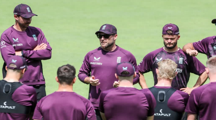 IND vs ENG चौथा टेस्ट: इंग्लैंड ने किया प्लेइंग-11 का ऐलान! 8 साल बाद इस दिग्गज ने की टेस्ट में वापसी, भारत में भी हो सकता है बड़ा डेब्यू