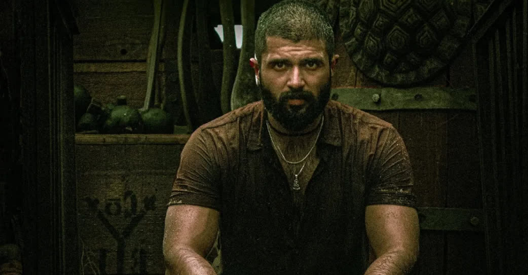 ‘किंगडम’ एक्स रिव्यू: ‘सैयारा’ के बीच विजय देवरकोंडा का ‘साम्राज्य’ बोला ‘भौकाल’, दर्शकों ने दिए ‘धांसू’ रिएक्शन!