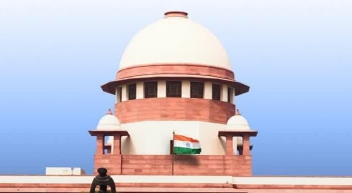 सुप्रीम कोर्ट का चुनाव आयोग को निर्देश: बिहार वोटर लिस्ट के लिए आधार-वोटर ID को वैध पहचान दस्तावेज मानने पर करे विचार, चुनाव याचिकाओं पर सुनवाई के दौरान टिप्पणी