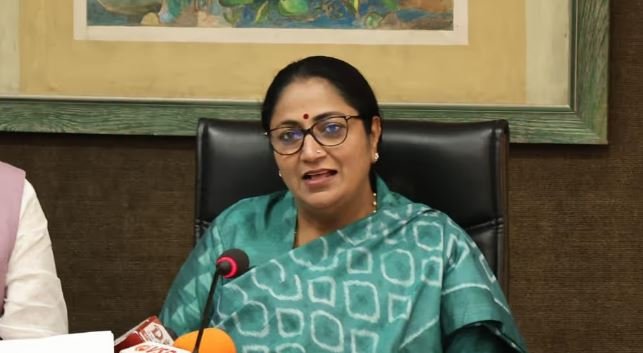 दिल्ली को मेडिकल हब बनाना सरकार का लक्ष्य : रेखा