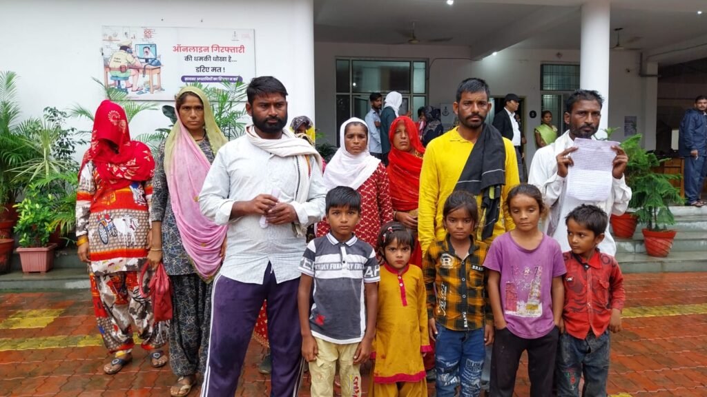 साहब…हम श्रमिक आत्मदाह करने मजबूर