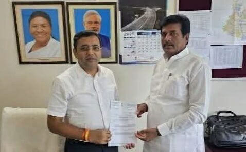 बिलौआ और अरू तिराहा पर फ्लाईओवर बने : सांसद कुशवाहा