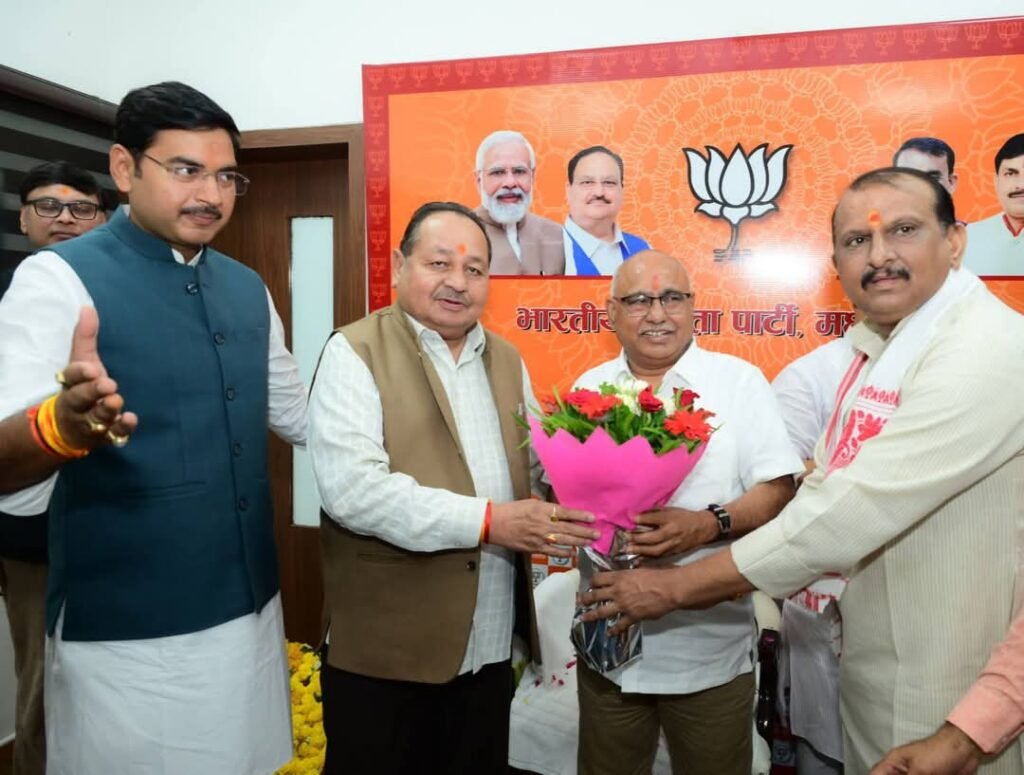 भाजपा के नए प्रदेश अध्यक्ष खंडेलवाल से मिले जयसिंह कुशवाहा