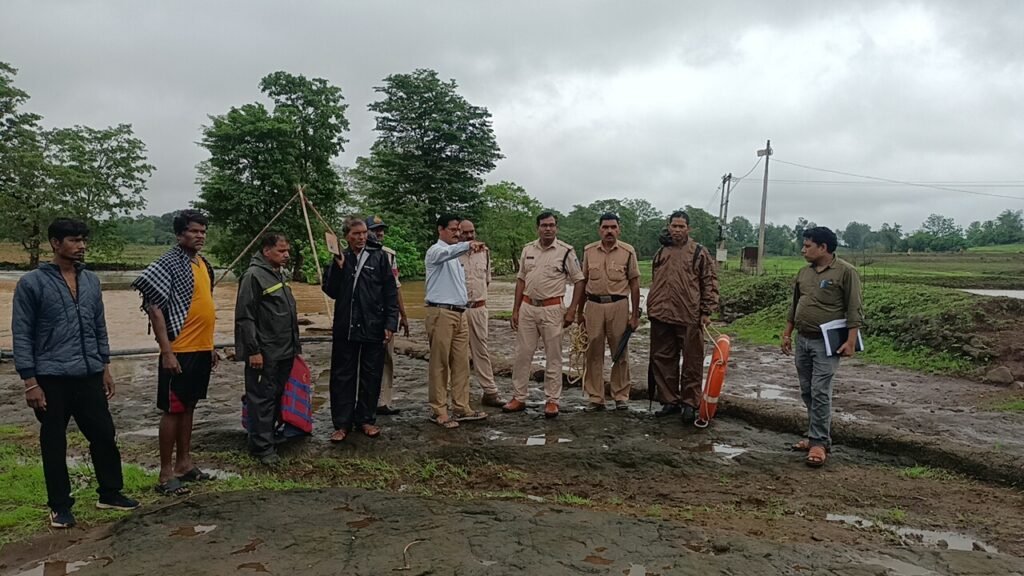 बनार ग्राम में मवेशी चराने गई महिला नाले में बही, पति ने आंखों के सामने हुआ हादसा
