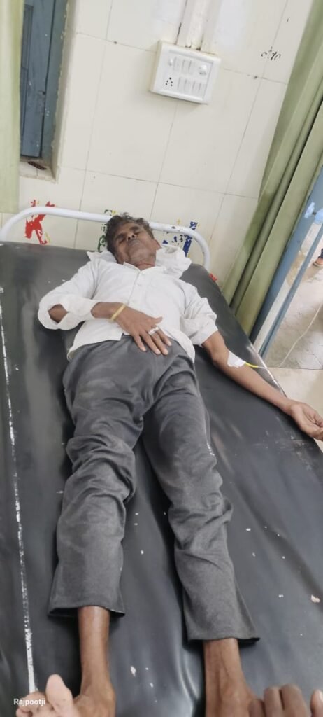 बिजली गिरने से दो जख्मी