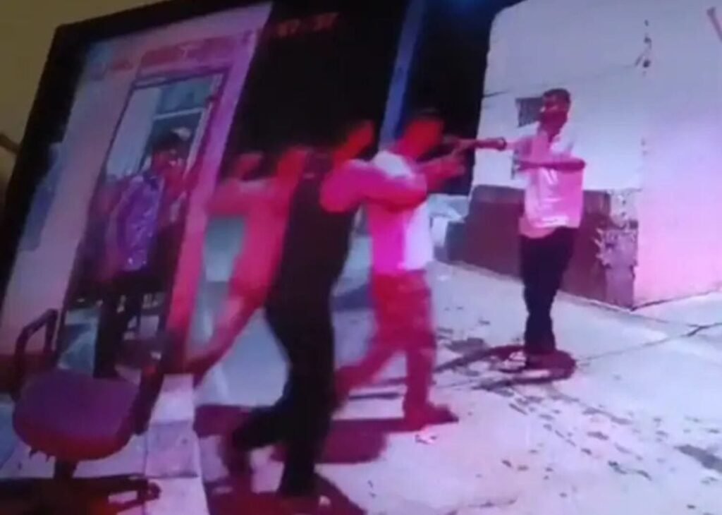 मवई टोल प्लाजा कर्मचारियों ने दो युवकों को पीटा, दर्ज नहीं कराई शिकायत