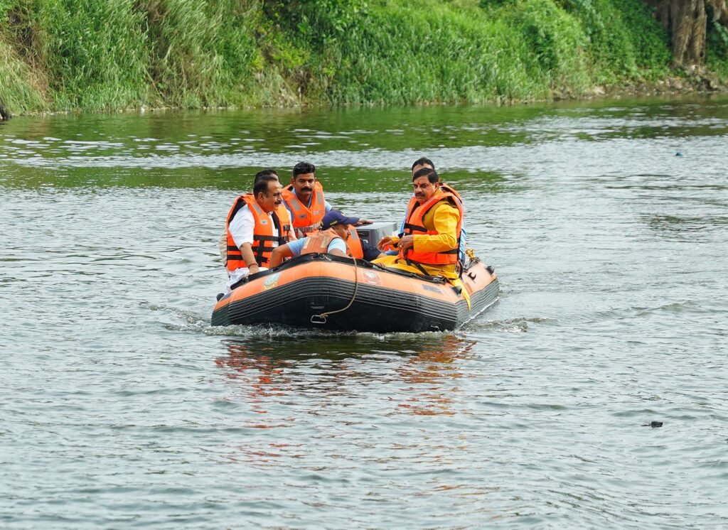 सीएम डॉ यादव ने भगवान श्री विक्रांत भैरव का पूजन किया