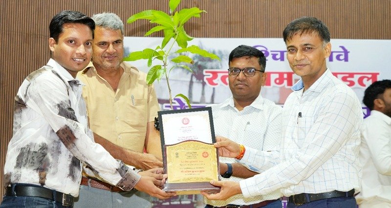 42 कर्मचारी ‘रेल सेवा पुरस्कार-2024’ से सम्मानित