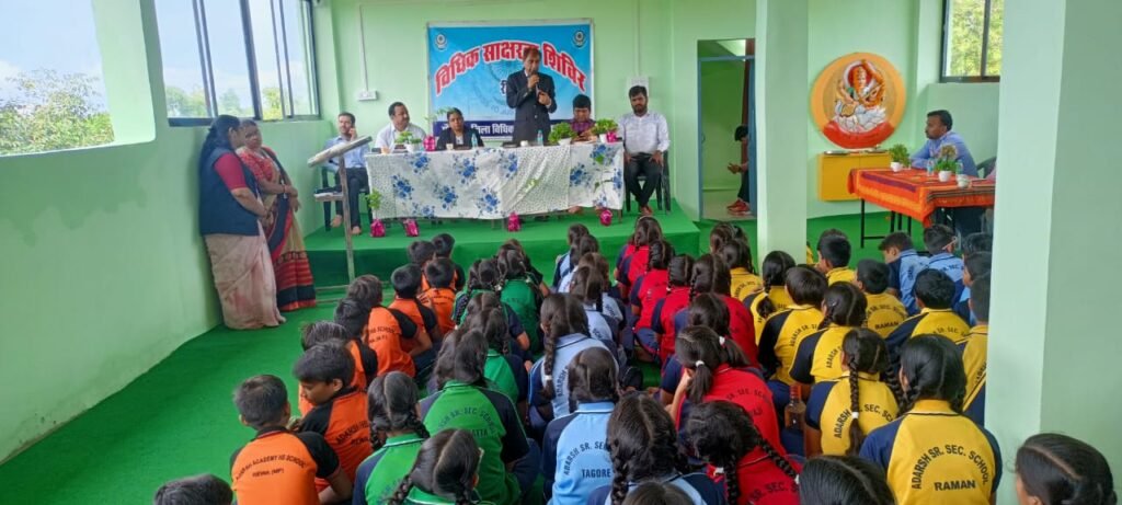 न्यायाधीशगणों द्वारा किया गया बालकों को जागरूक