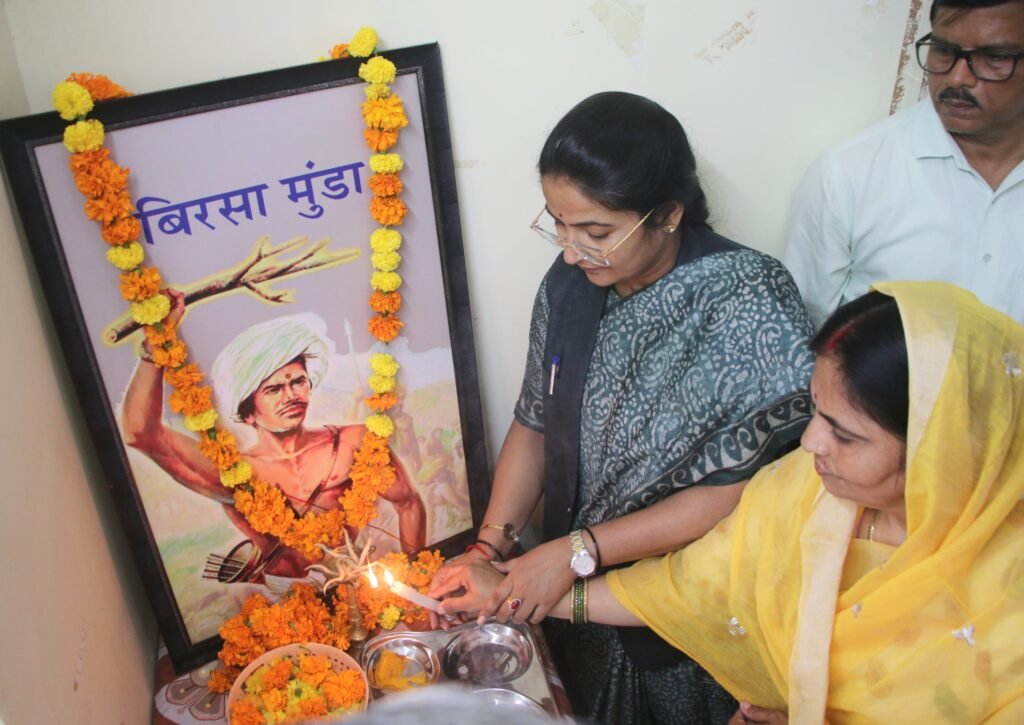 मझगवां मे आदिवासी जागरूकता का कार्यक्रम