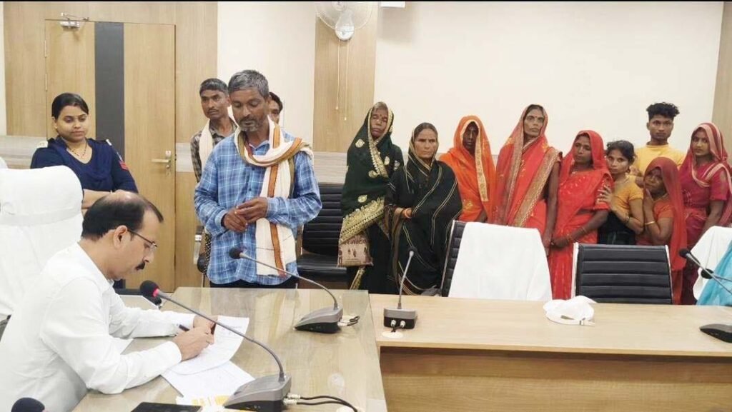 जन सुनवाई में भिड़े सरपंच-सचिव: एक दूसरे पर लगाये आरोप, जांच का आदेश 