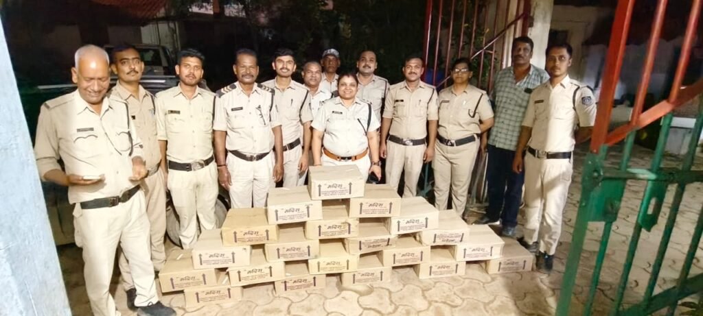 युवा मोर्चा पदाधिकारी की गाड़ी में मिली 20 पेटी अवैध शराब