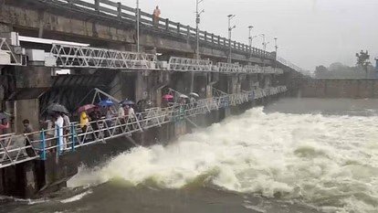 लगातार तीसरे दिन शाम को तिघरा डैम के गेट खोलना पड़े