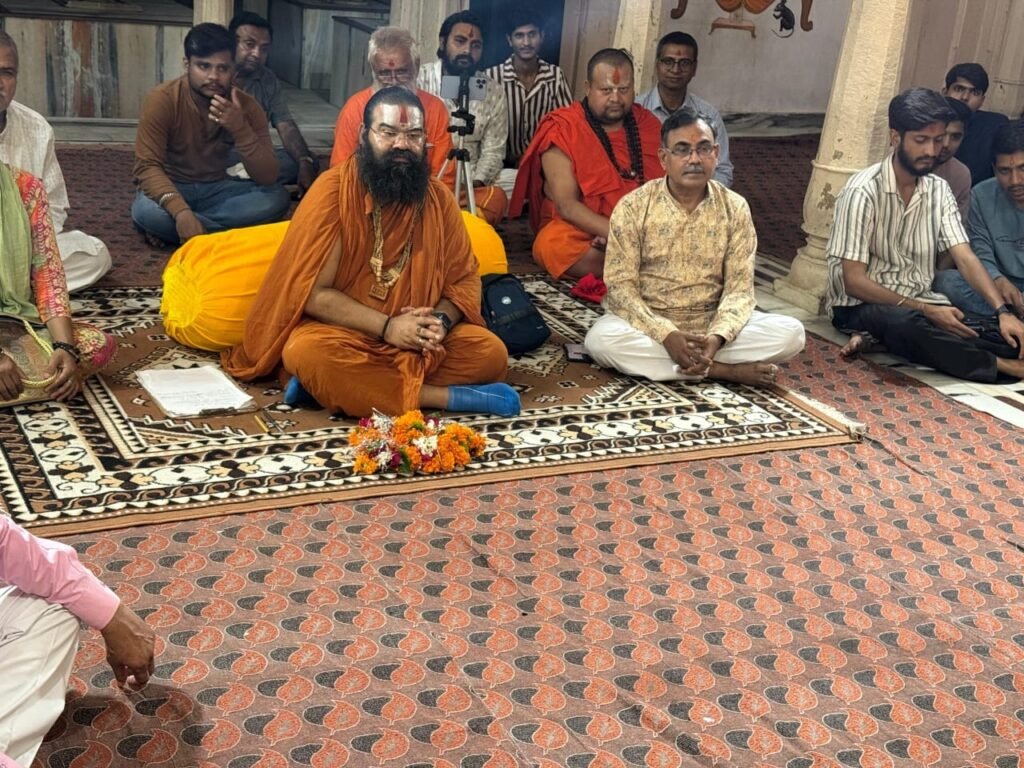 रागायन की मासिक संगीत सभा में झरे भक्ति और पावस के सुर