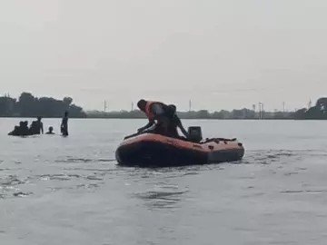 श्योपुर में अमराल नदी में तेज बहाव में बह गया युवक