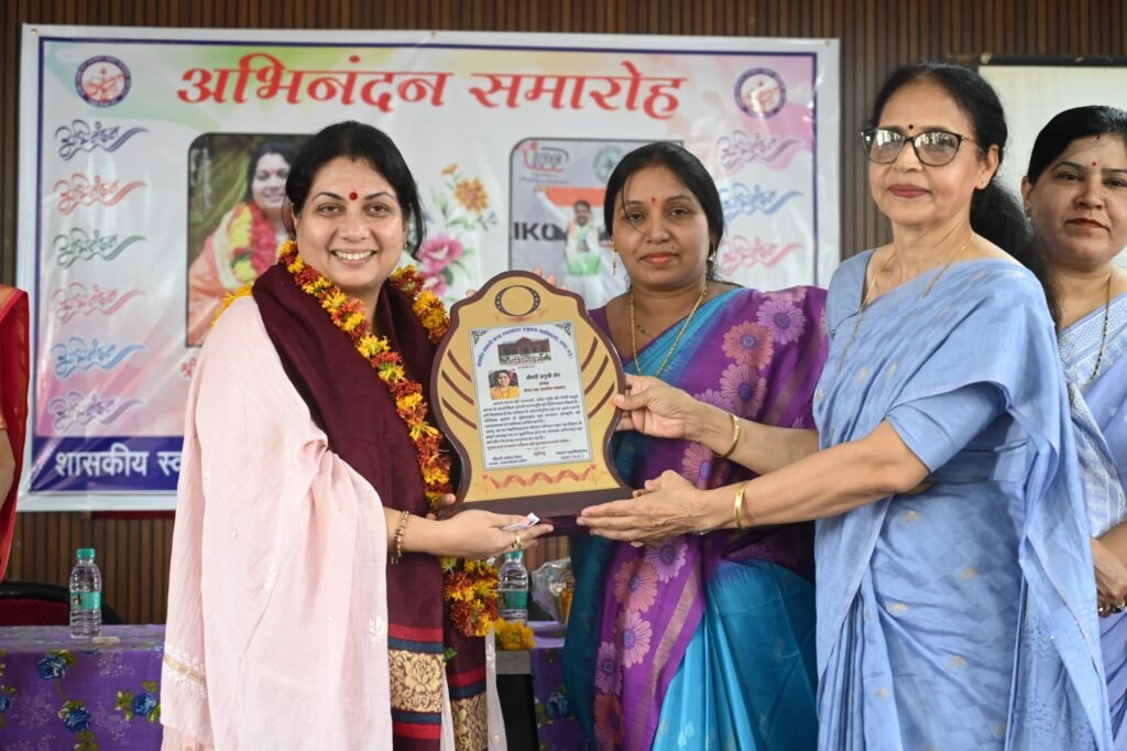 कमजोरियों पर विजय प्राप्त करना ही जीवन