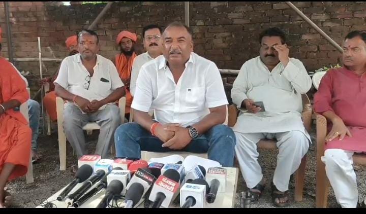 रीवा-मऊगंज में खाद-बीज और बिजली की समस्या से जूझ रहे किसान