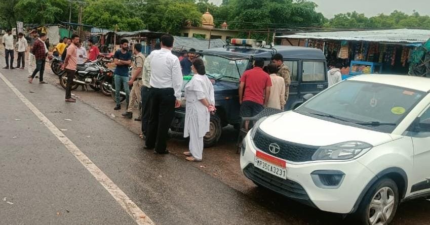 मजिस्ट्रेट चेकिंग के दौरान 10 वाहन जप्त कर थाने में रखवाए