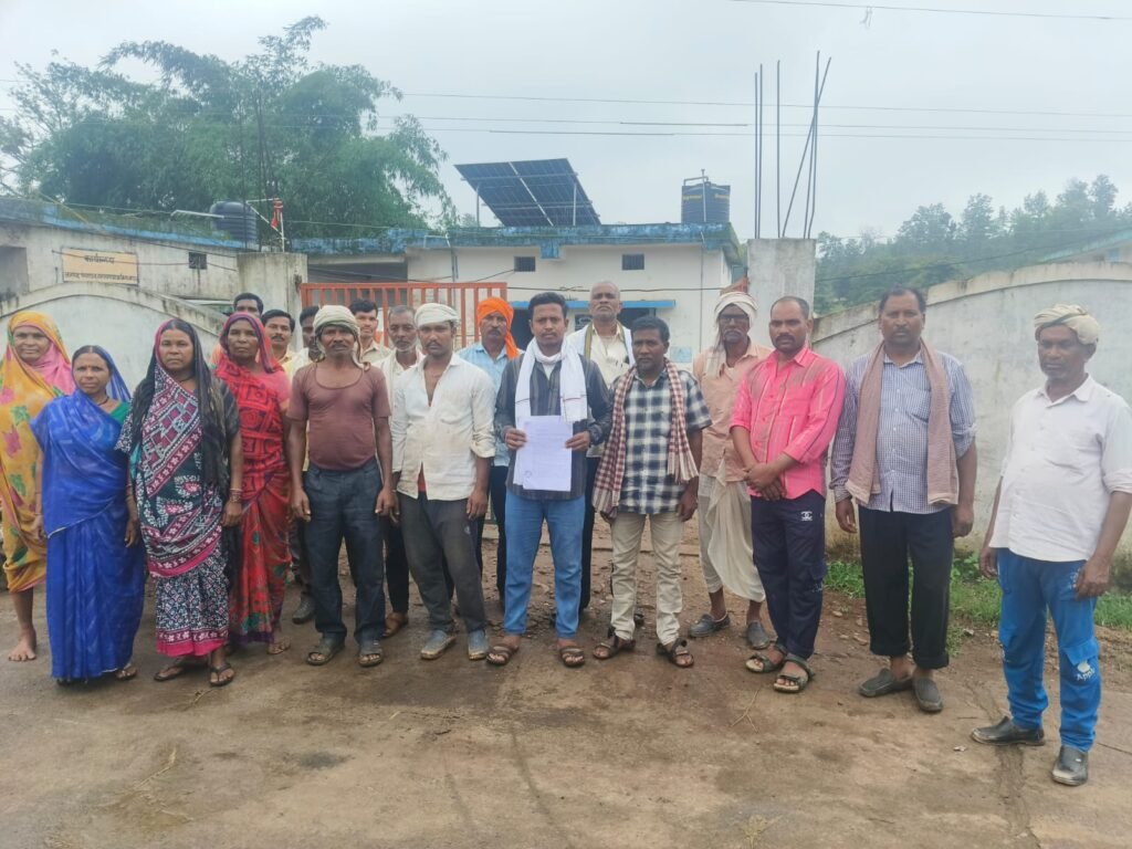 पीएचई मंत्री के गृह जिले में सरकारी हेण्डपम्प पर कब्जा