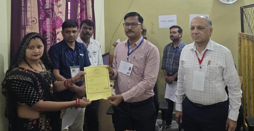 गैसाबाद जनपद पंचायत क्षेत्र क्रमांक-16 में निशा कुर्मी 434 वोटों से विजयी घोषित