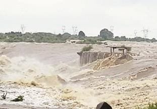 मेंहदा घाट पर सिंध नदी खतरे के निशान से ऊपर, हाई अलर्ट जारी