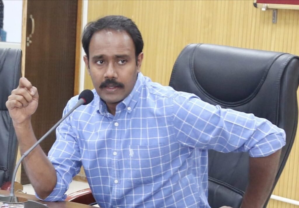 सागर में ट्रैफिक व्यवस्था सुदृढ़ करने कलेक्टर का निरीक्षण, मेडिकल रोड बनेगा ग्रीन कॉरिडोर