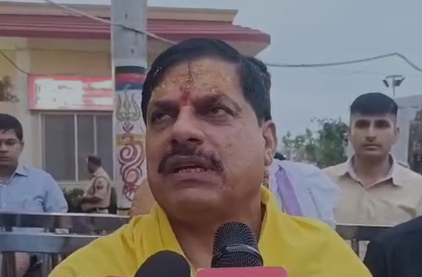 मैं प्रतिबद्ध लाडली बहनों को दी जाने वाली धीरे-धीरे करके तीन हजार तक पहुंचाएंगे