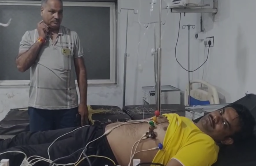 महाकाल सवारी ड्यूटी से पहले हेड कांस्टेबल को सांप ने डसा, जिला अस्पताल में भर्ती