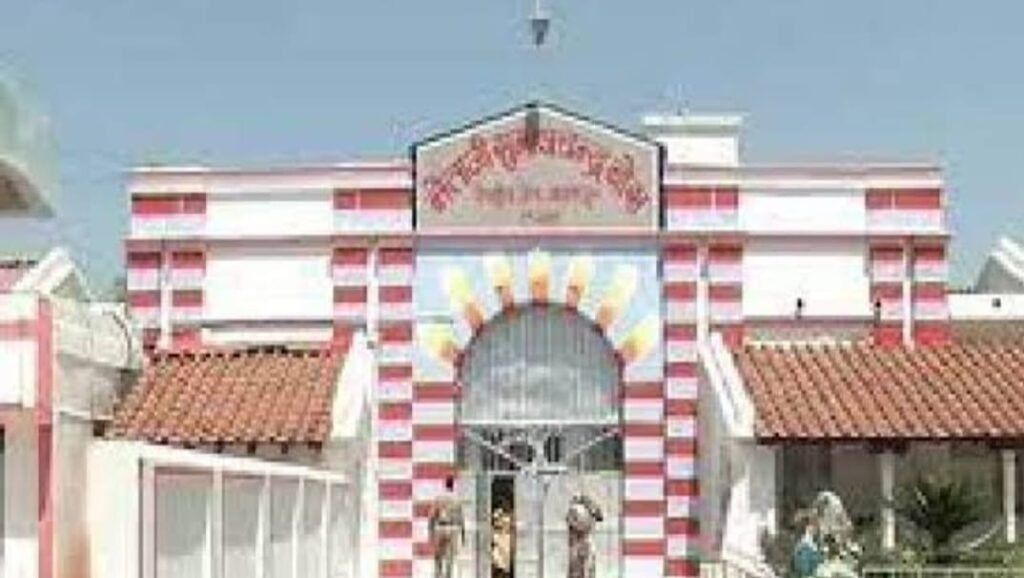 गोलीकांड-चाकूबाजी में तीन गए जेल