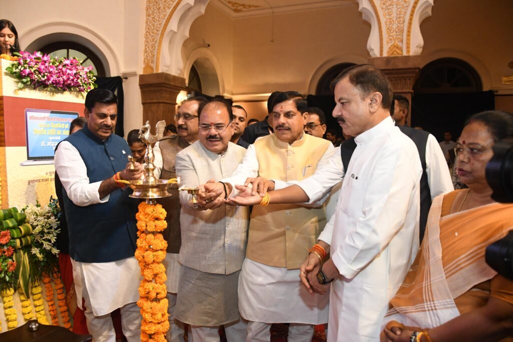 प्रतिभाशाली विद्यार्थी योजना:  लैपटॉप की राशि का अंतरण