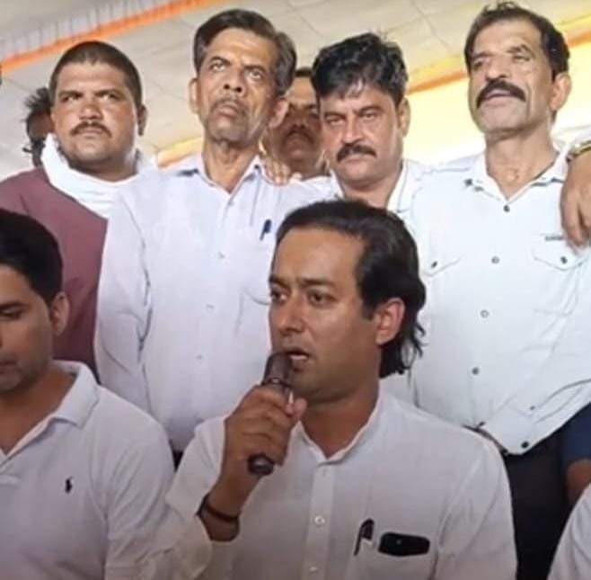 कांग्रेस कार्यकर्ताओं को सत्याग्रह स्थल पहुंचने से रोक रहा प्रशासन