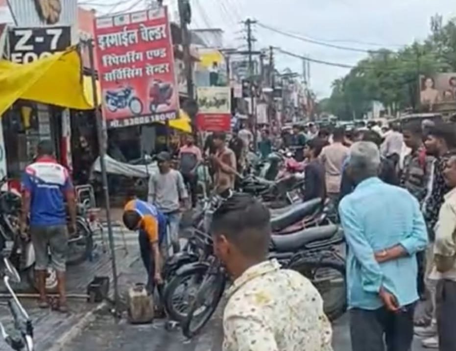 वेल्डिंग कारखाने में गैस सिलेंडर फटा