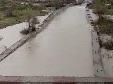 शिवपुरी में रपटा पार करते समय 3 लोग बहे