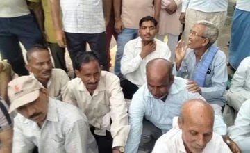 भोज में ब्राह्मणों को बुलाने पर यादव परिवार का बहिष्कार