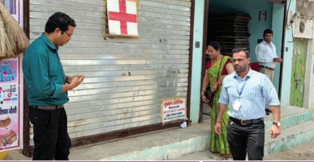 बीए पास बन गया डॉक्टर कर रहा था दांतों का इलाज