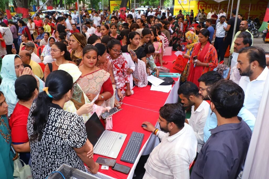 21 हजार से ज्यादा महिलाएं पहुंची लर्निंग लाइसेंस बनवाने