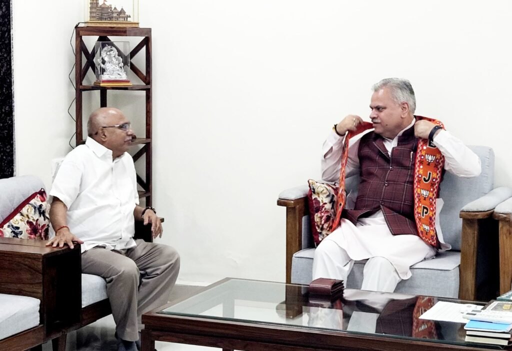 खंडेलवाल ने की जामवाल से भेंट