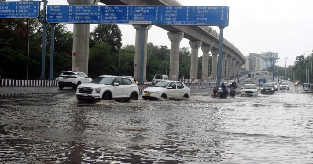 MP में मानसून: आज 12 जिलों में भारी बारिश का अलर्ट