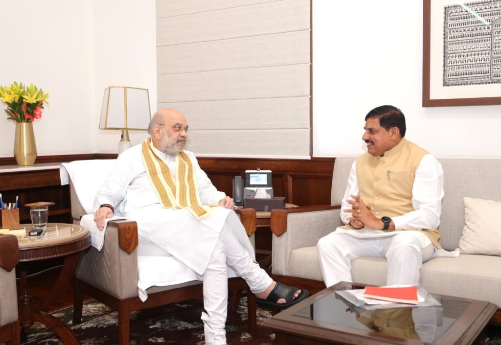 संसद भवन में CM डॉ यादव की गृह मंत्री अमित शाह से भेंट